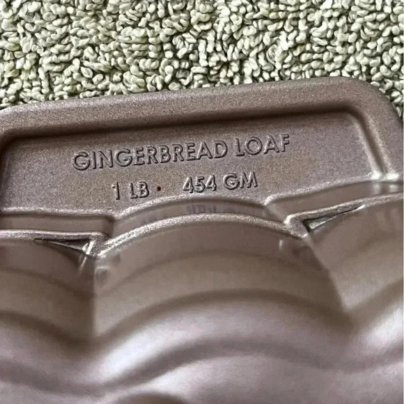 Nordic Ware Gingerbread Loaf Pan 12" - Picture 3 of 7